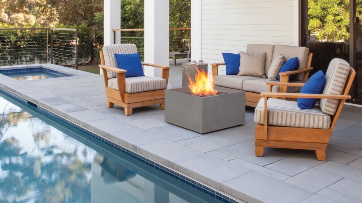 Rise Natural by Brown Jordan Fires at Studio City USA.jpg